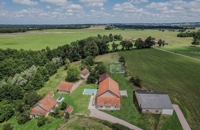 Villa Petit Perrot (03) - Heated pool - Citystade - 2h Lyon - 45p