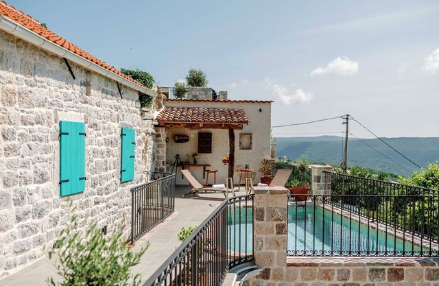 Villa Piccolo Mondo with Private Pool