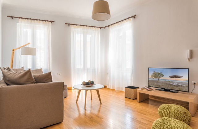 Villa Porto - Naftilos Residents