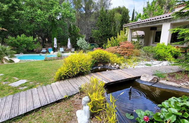 Villa Roquefavour proche Aix en Provence piscine p