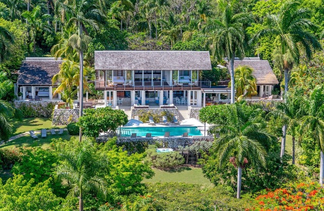 Villa Rosa, Luxury Villa 4 BR