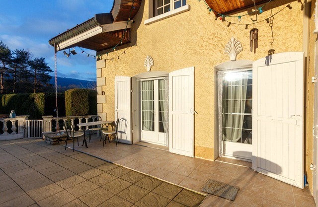 Villa SUR LE PRÉ