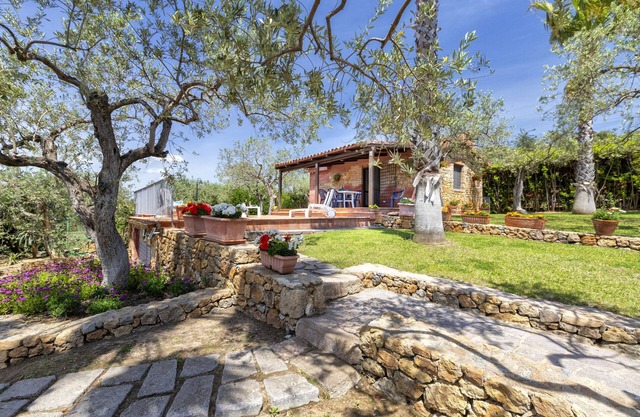 Villa 'Sa Domo Su Sole ' with Sea View, Private Terrace and Wi-Fi