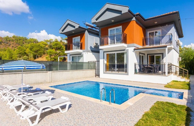 Villa Sasha 2 - Four Bedroom Villa, Sleeps 10