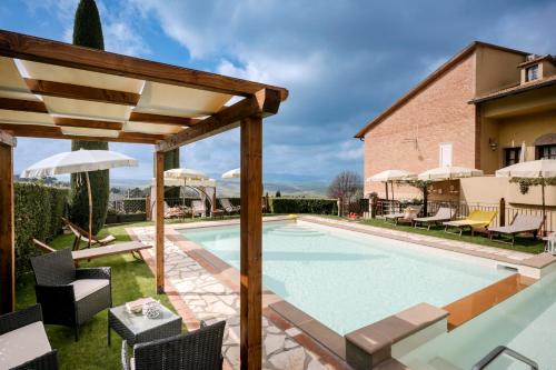 Villa Sassina by Mmega
