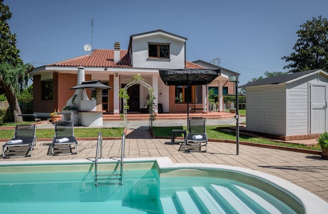 Villa Sequoia with swimming pool and private spa CIR code 00126300139