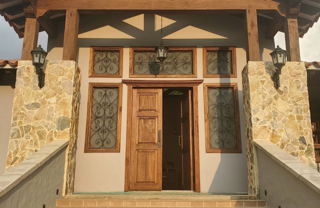 Villa Serena, Nestled in breathtaking mountains, just a walk from town.