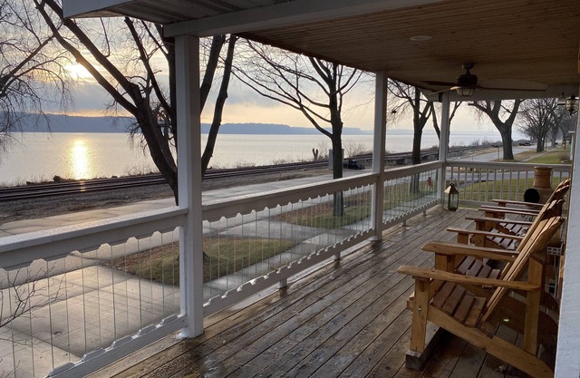 Villa Serra - Lakehouse in Pepin