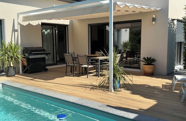 Villa Située a 15 mn en Voiture des Plages et dun Golf