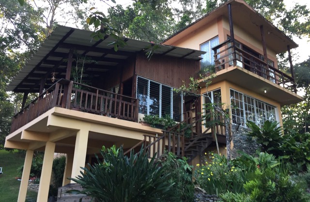 Villa Sosa is located 8 min from Jarabacoa town, shops, markets, restaurant.