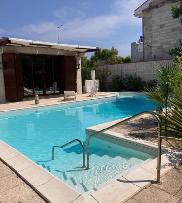 Villa sul mare con piscina privata