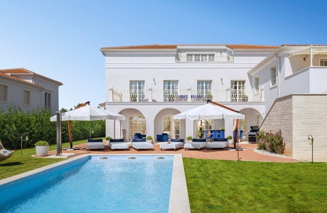 Villa Tihana - Six Bedroom Villa, Sleeps 10