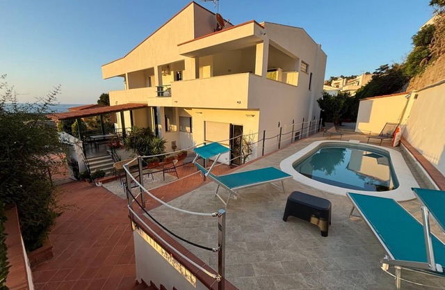 VILLA TIMOLEONTE - ADDAURA