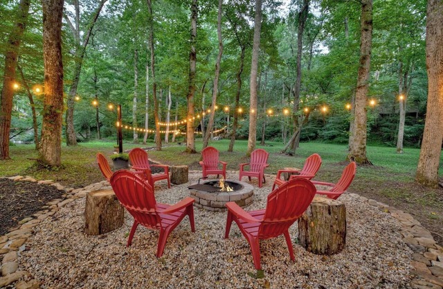 Villa Trota Cabin *Trophy Trout Fishing & Hot Tub*