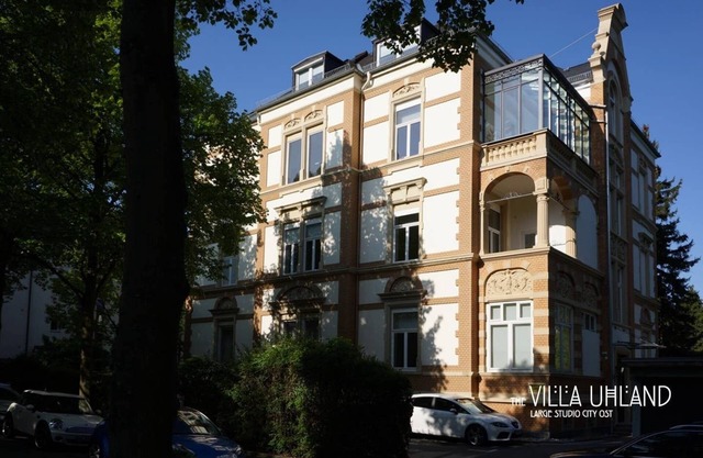 Villa Uhland - large Studio Flat