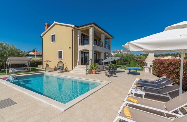 Villa Vanesa with Private Pool and private garden