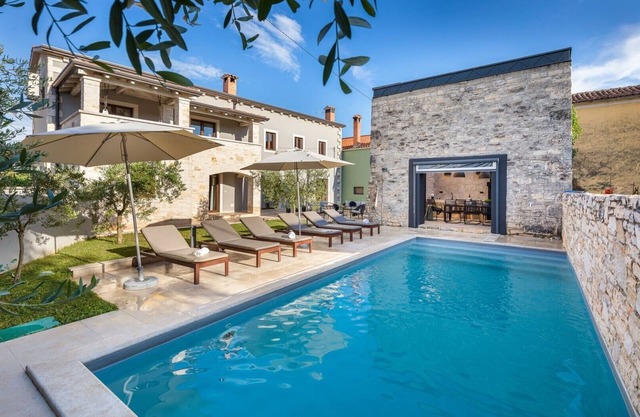 Villa Vira - modern Istrian Villa with pool near Poreč