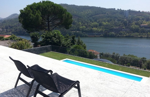 Villa with 4 bedrooms on the Douro