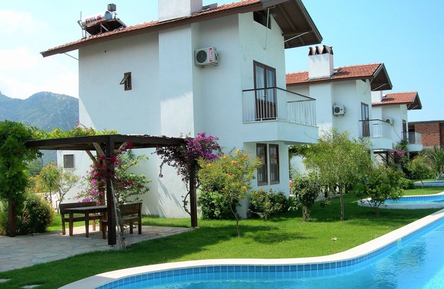Villa with 50 m Pool
