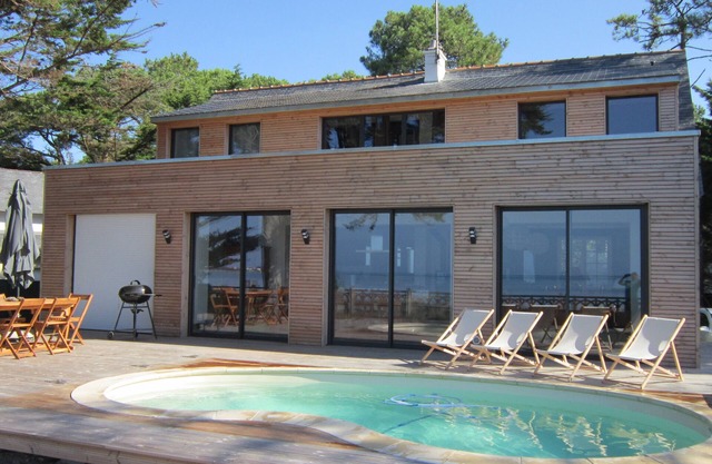 Villa with pool facing the sea - Baule region