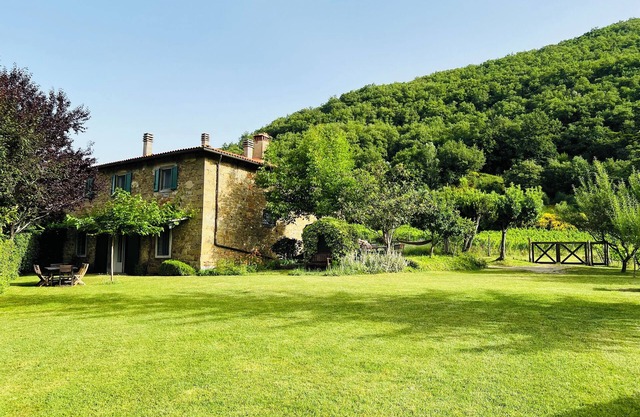 Villa with pool on hill top by National Park surrounded by vineyards and olives