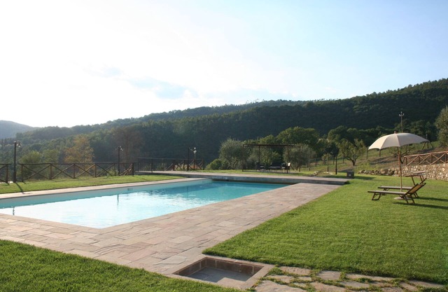 Villa with Pool, Spa, and Relaxation: A Paradise between Umbria and Tuscany