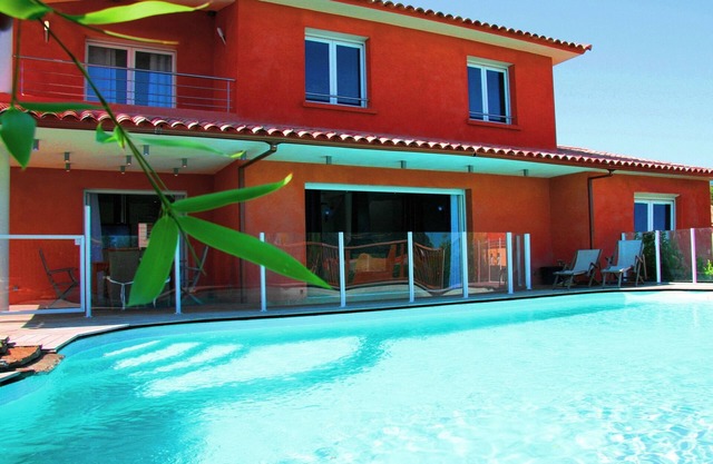 Villa with private heated pool, spa, sauna, and hammam