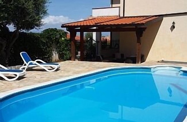 Villa With Private Heatable Pool And Sea Views, Set In Small Gated Development