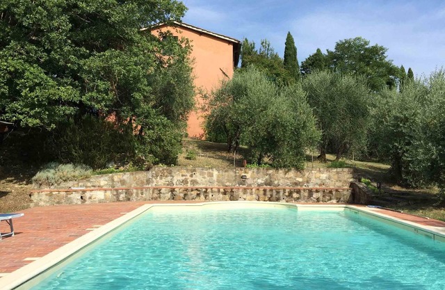 Villa with private pool with magnificent views, 22 km from Florence