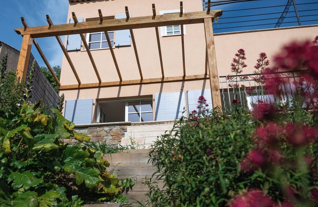 Villa with sea view in picturesque Gassin in the hills above St. Tropez.