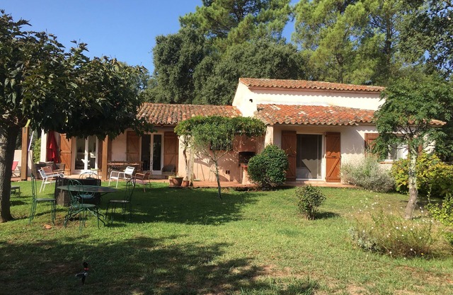 Villa with swimming pool and landscaped garden 5 minutes from Porto-Vecchio