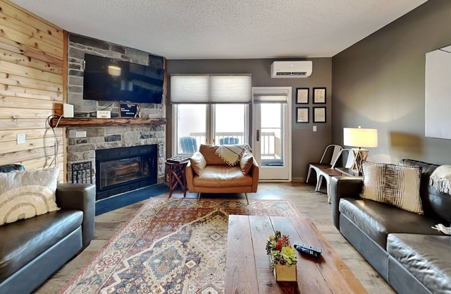 Villages of Wisp 33 Winding Way | Lake Access + Hot Tub