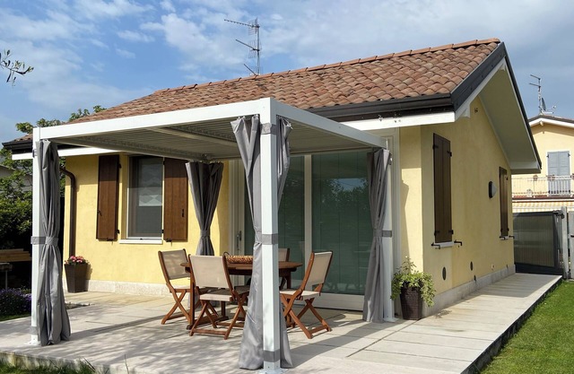 Villetta Gelsomino, in Bardolino Calmasino villa in residence with swimming pools.