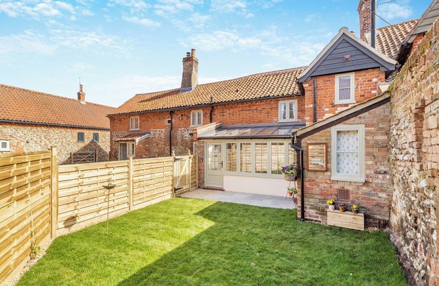 Vine Cottage - UKC4237