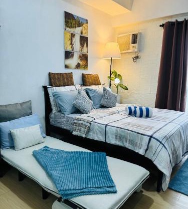 Vinia Infinity Studio 2 Near Malls with WiFi Netflix and Karaoke