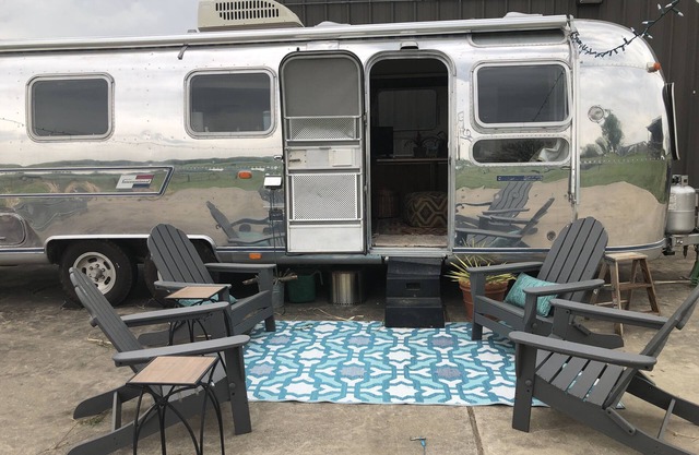 Vintage Airstream on Iconic Sugar Ridge Road