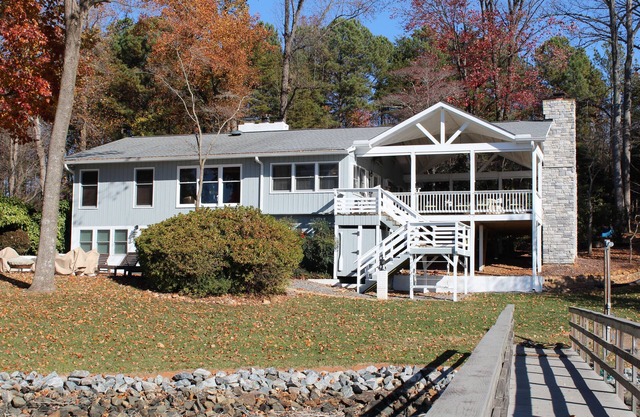 Vintage lake charm with main channel views!