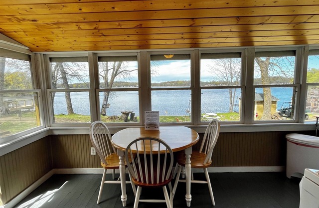 Vintage Retreat - Cabin 5