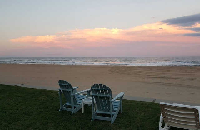 Virginia Beach Oceanfront Studio, Lawn, Boardwalk, Pool, Beach