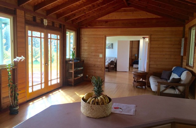 Visit Aina Mana Hale(home on land of sacred power)on the beautiful Hamakua Coast