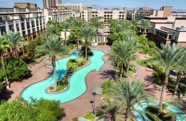 Visit Las Vegas in style!
