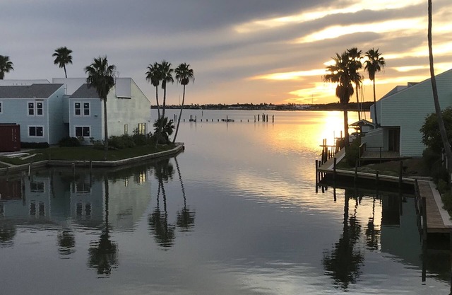 Vista Del Rey — a special Key Allegro getaway