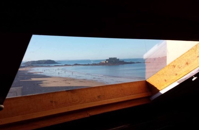 VUE SUR MER , prés de l'intra murros et de la thalasso