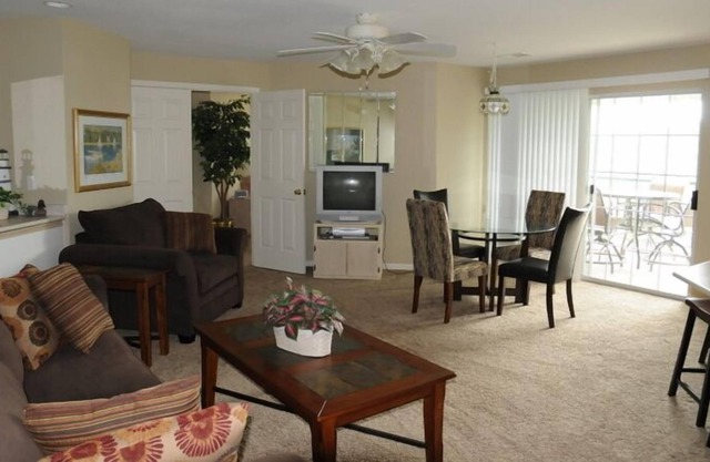 Walk-in Level Waterfront Condo on Beautiful Table Rock Lake
