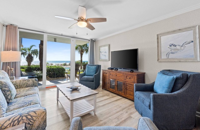 Walk Out to the BEACH! 1Bed 2Bath Sleeps 6 PW111