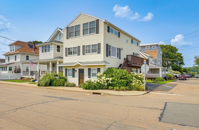 Walk to Beaches: Sunny East Haven Home w/Grill