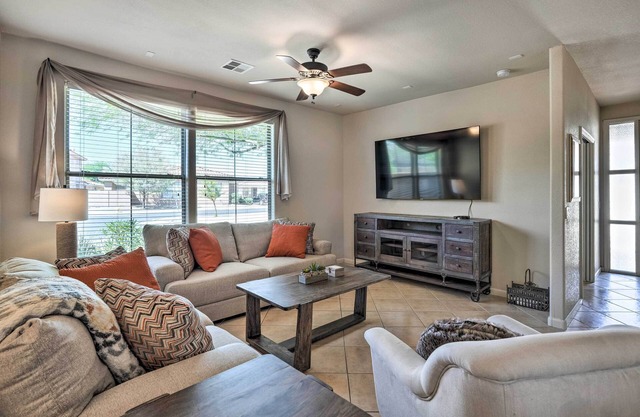 Walk to Community Pool: Goodyear Desert Oasis