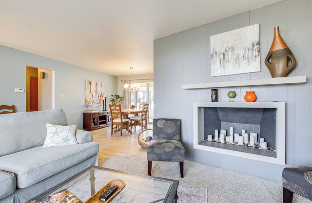 Walk to Lake: Family Getaway w/Yard in Menasha!