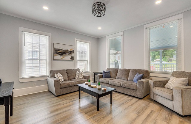 Walk to Mercer University: Home w/Yard in Macon!