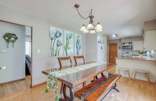 Walk to Park: Waterloo Home w/Furnished Deck